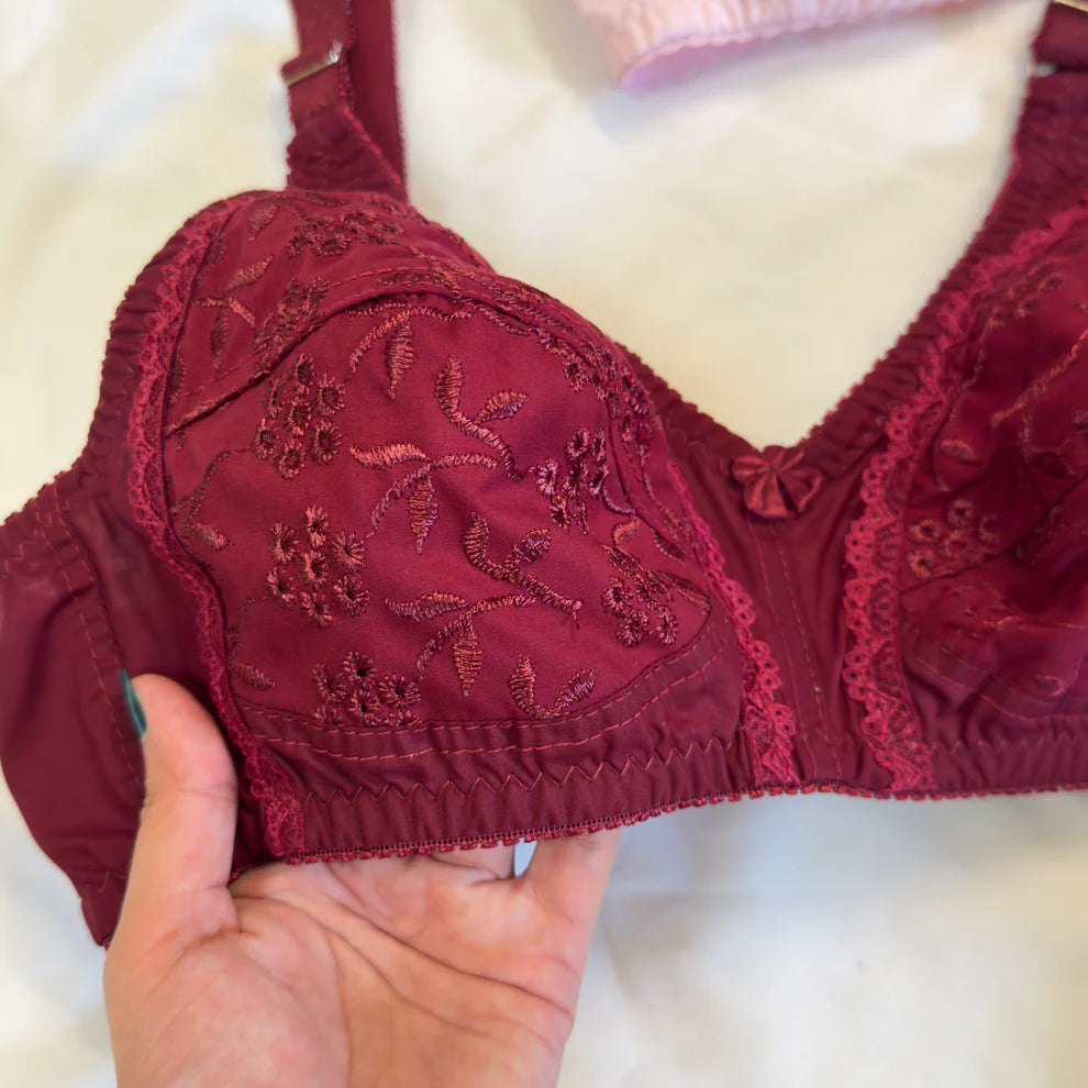 Women’s Soft Cotton Chiken Embroidered Non-Padded Bra – Comfortable Everyday Support